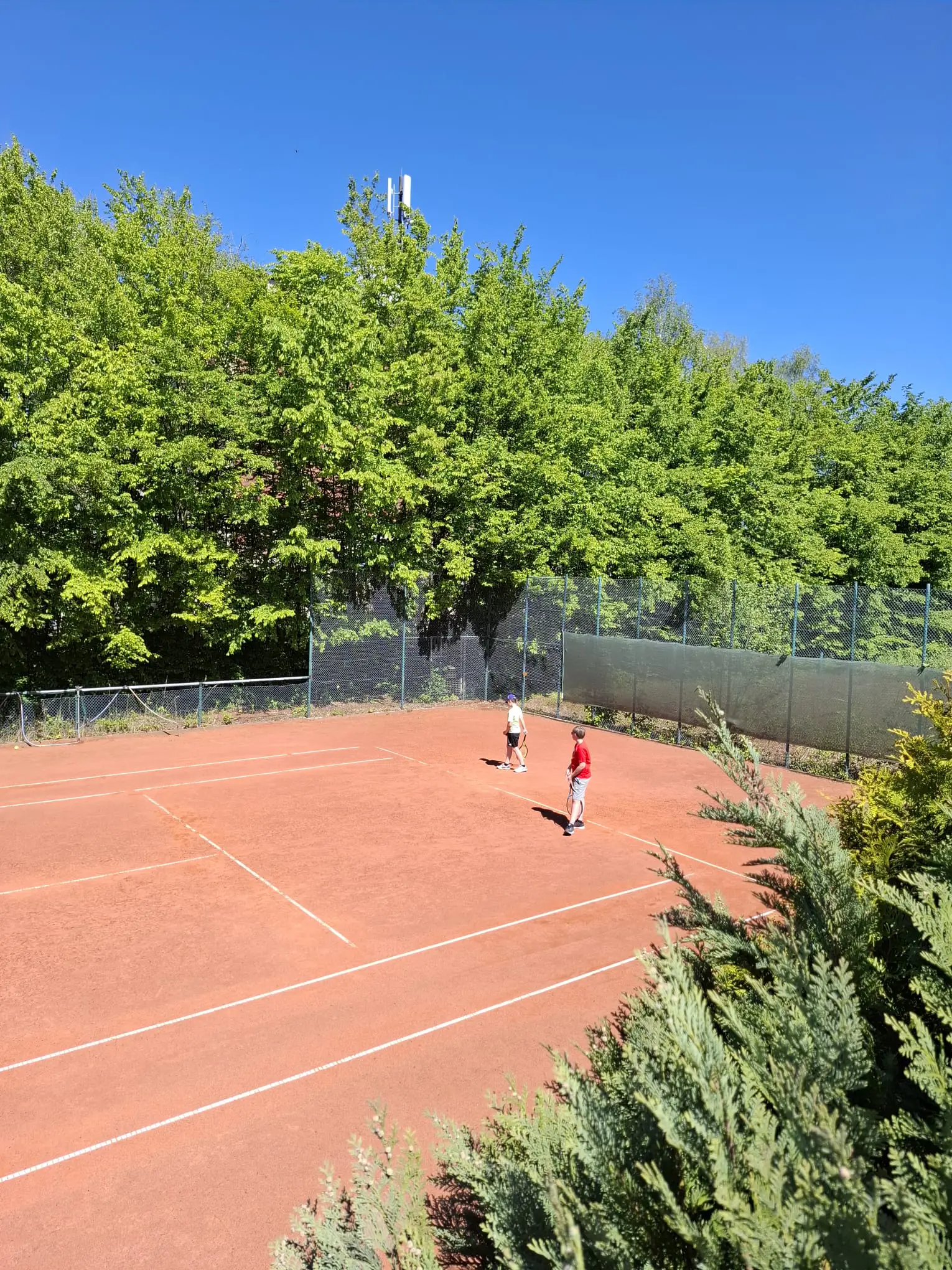 Gepflegte Sandplätze in ruhiger Lage - Tennisplatz Außenplatz 5
